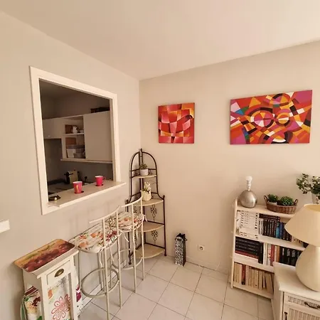 Apartment - Centre
