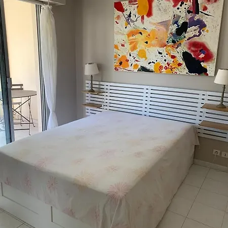 - Centre Apartment